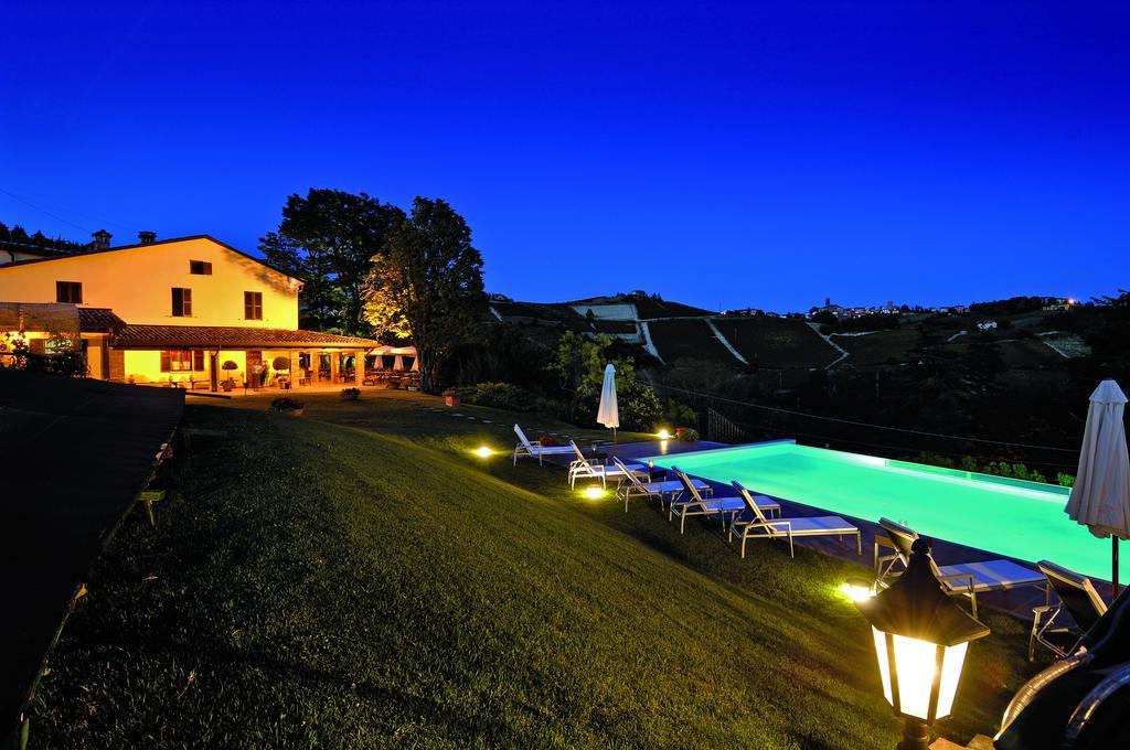 La Maragliana Aparthotel Castel Rocchero Екстериор снимка