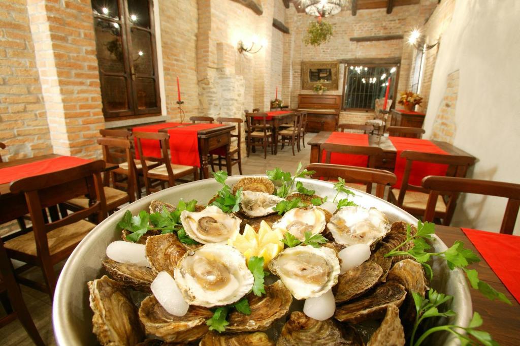 La Maragliana Aparthotel Castel Rocchero Екстериор снимка