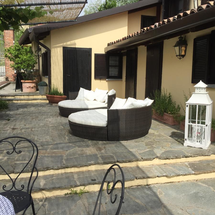 La Maragliana Aparthotel Castel Rocchero Екстериор снимка