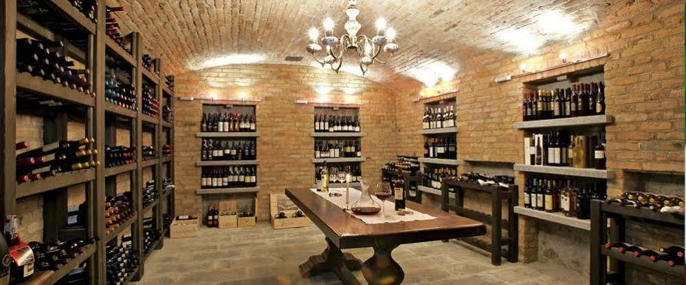 La Maragliana Aparthotel Castel Rocchero Екстериор снимка